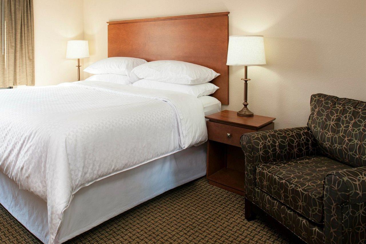 Four Points By Sheraton Fort Myers Airport Esterno foto