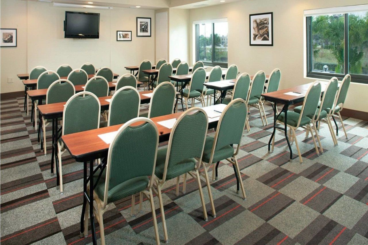 Four Points By Sheraton Fort Myers Airport Esterno foto